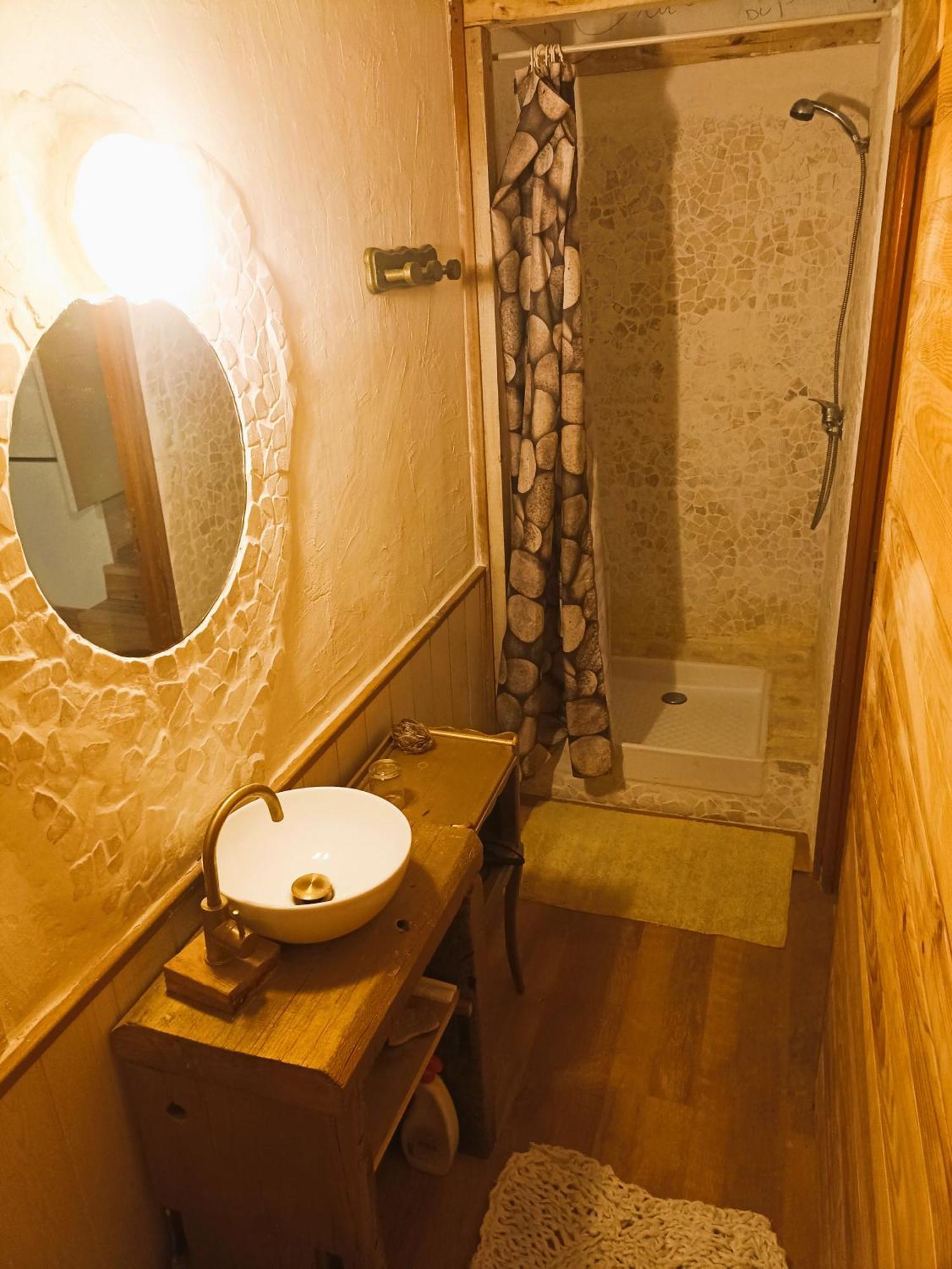 Un Jardin Sur La Colline Appartement Claveyson Kamer foto